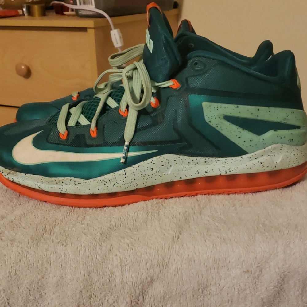 Lebrons size 13 - Picture 3 of 3